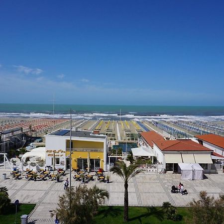 Alba Sul Mare Hotel Lido di Camaiore Ngoại thất bức ảnh