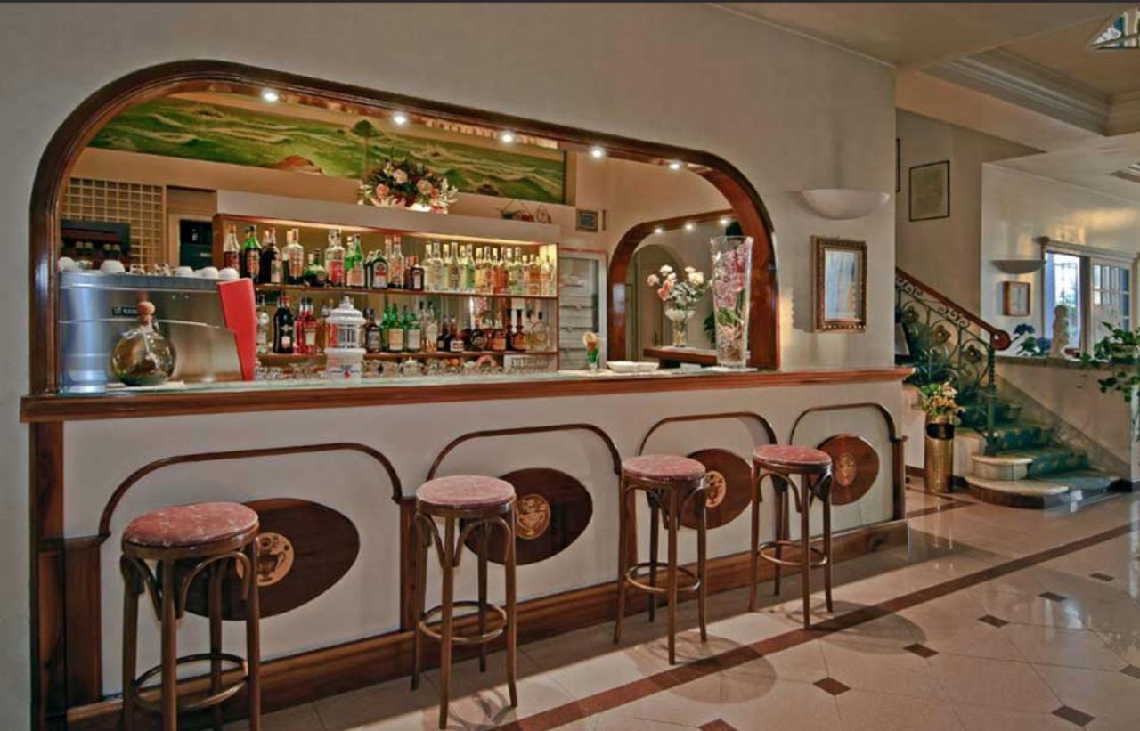 Alba Sul Mare Hotel Lido di Camaiore Ngoại thất bức ảnh