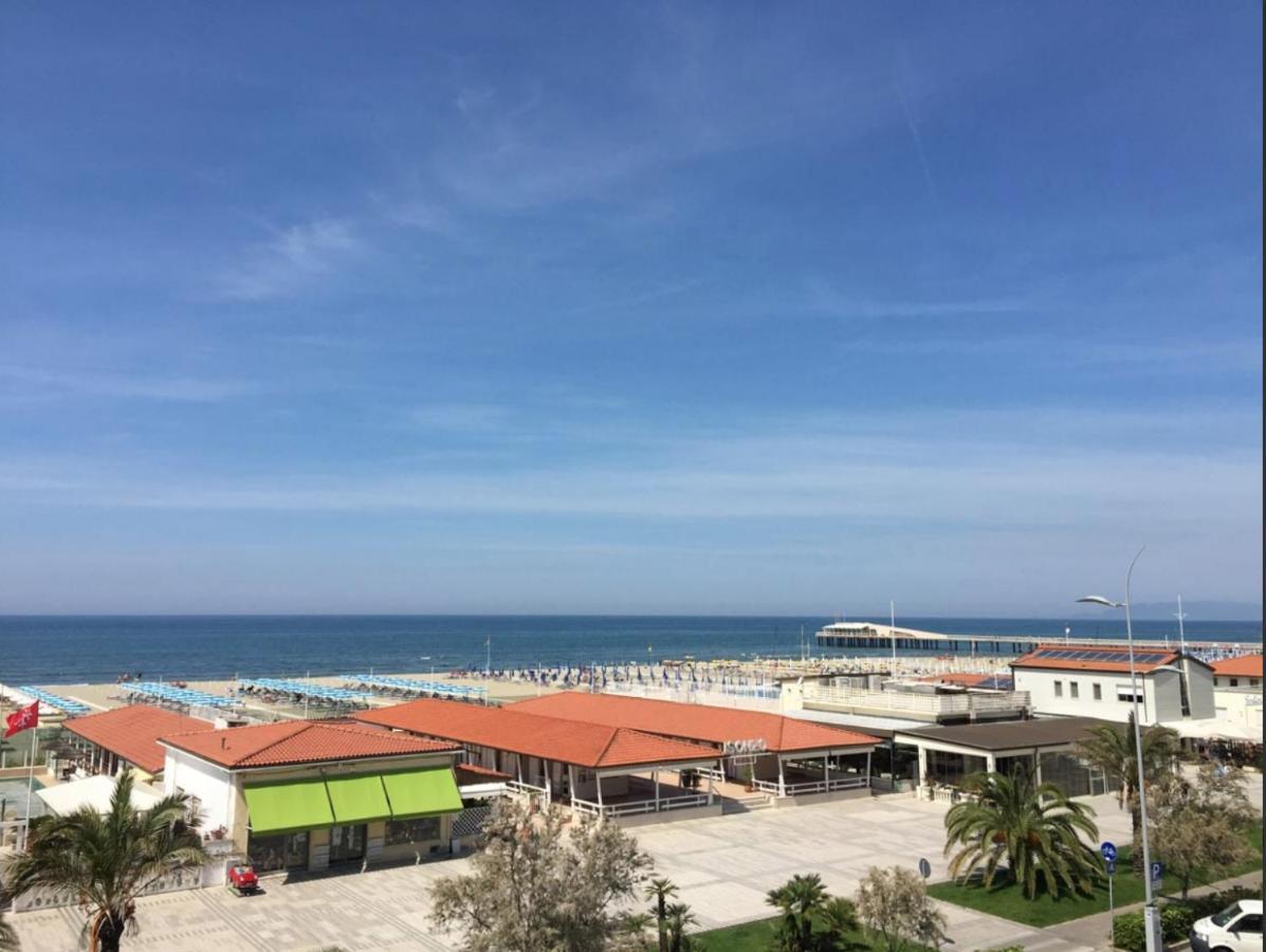 Alba Sul Mare Hotel Lido di Camaiore Ngoại thất bức ảnh