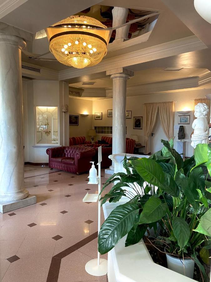 Alba Sul Mare Hotel Lido di Camaiore Ngoại thất bức ảnh