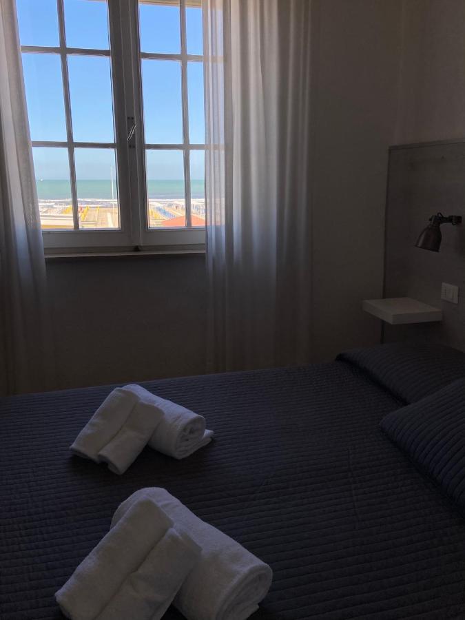 Alba Sul Mare Hotel Lido di Camaiore Ngoại thất bức ảnh