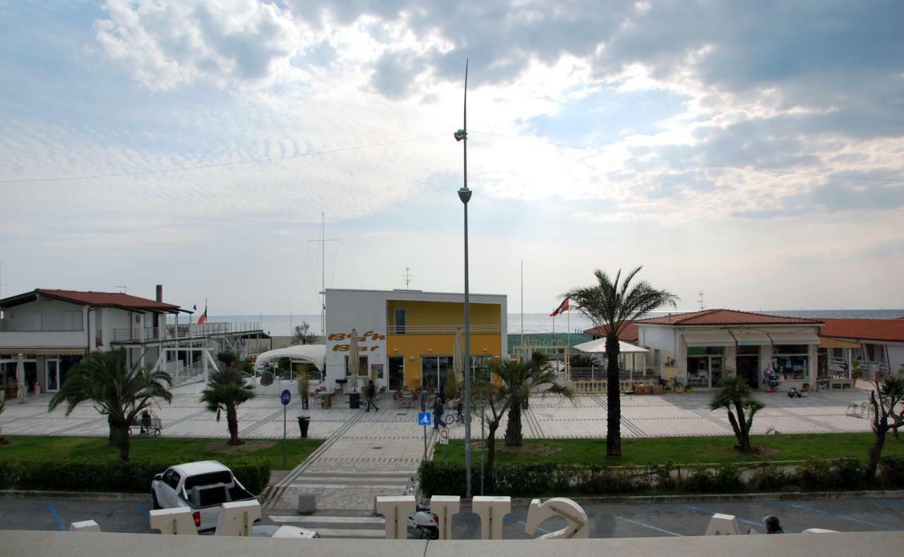 Alba Sul Mare Hotel Lido di Camaiore Ngoại thất bức ảnh