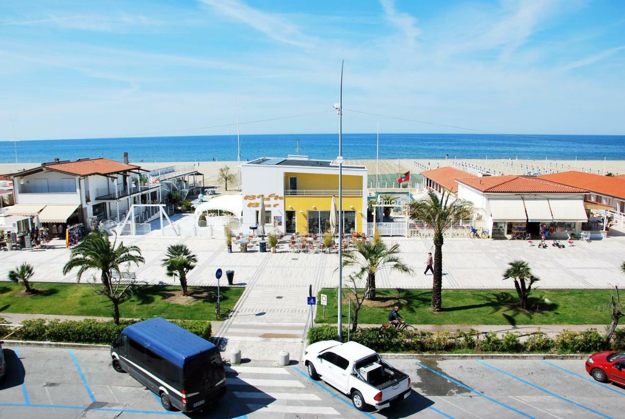 Alba Sul Mare Hotel Lido di Camaiore Ngoại thất bức ảnh